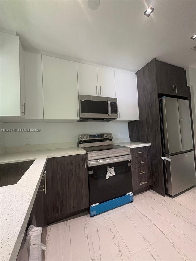 Building Photo - 1155 102nd St Unit 7