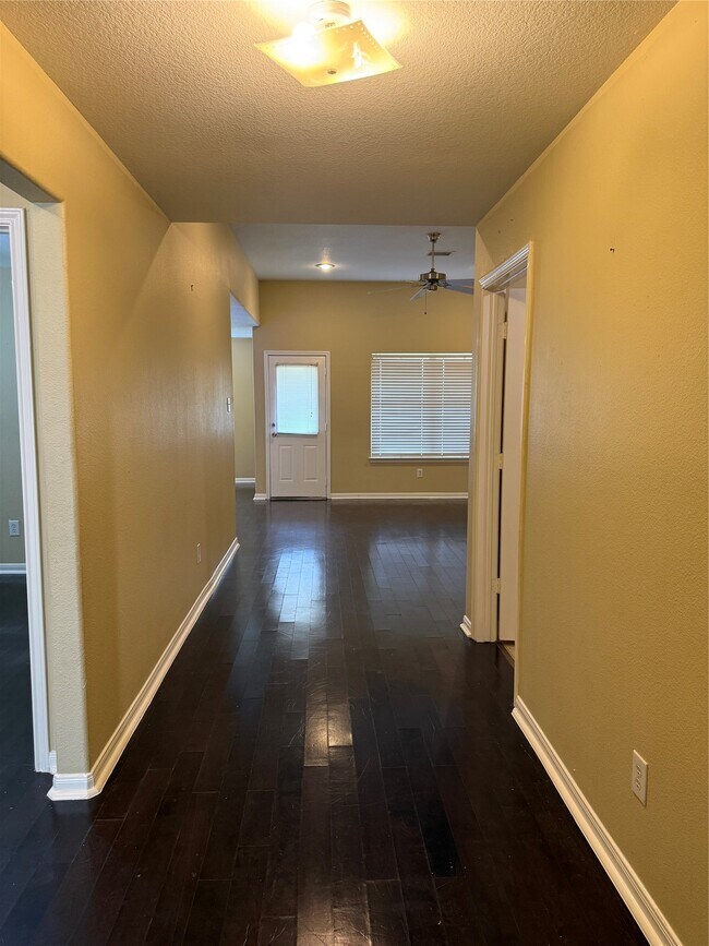 Photo - 4607 Canadian River Ct