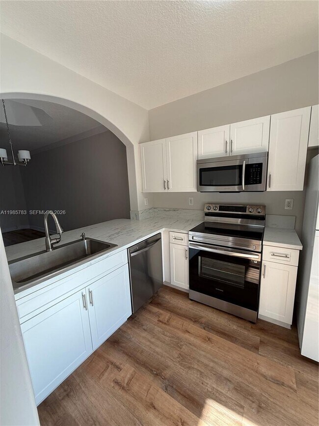 Photo - 15750 SW 92nd Ave