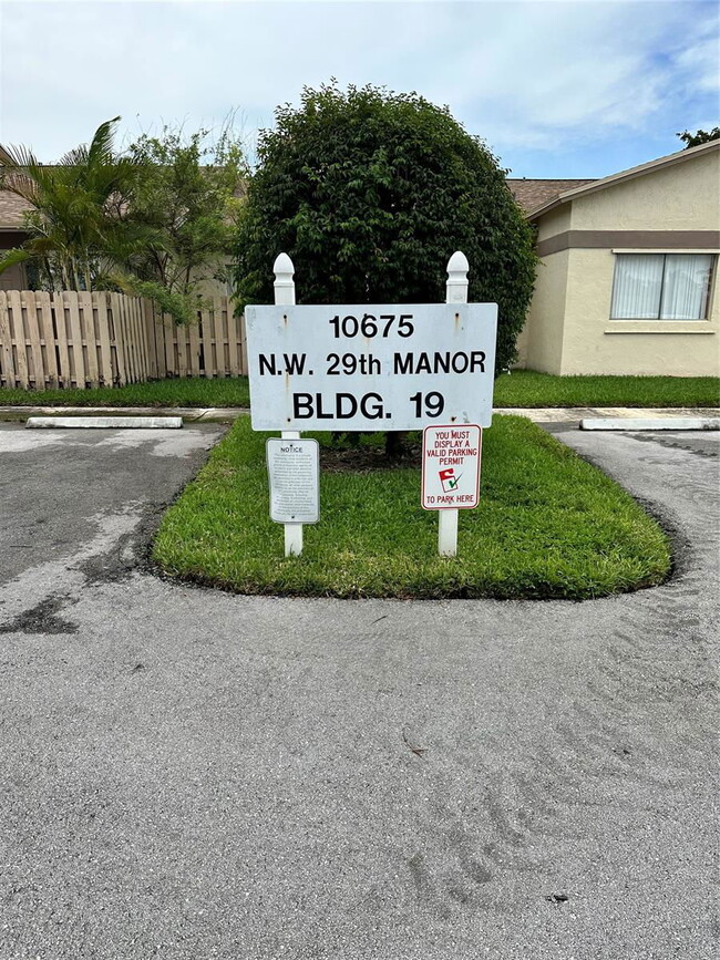 Photo - 10675 NW 29th Manor Townhome