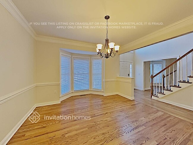 Photo - 12127 Willingdon Rd