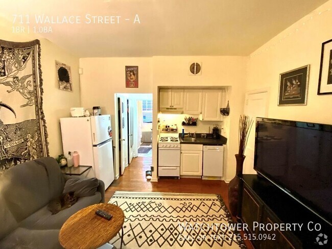 Building Photo - Adorable 1 Bedroom in a Gated Community Unit A Rental