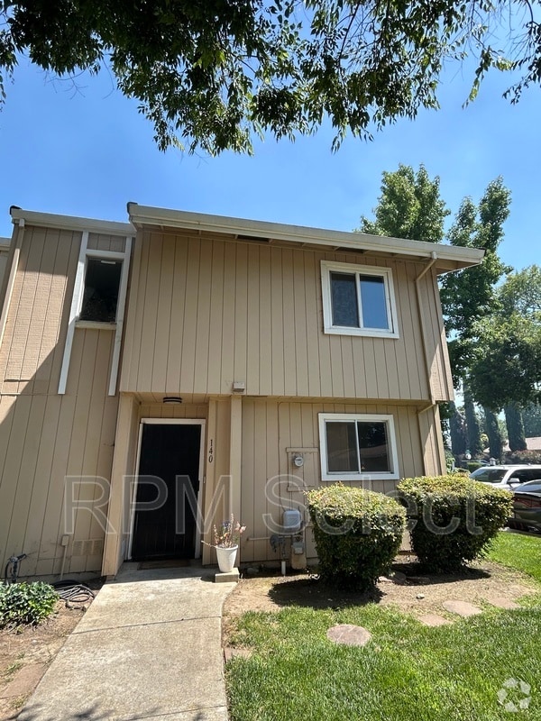 Building Photo - 140 Arcadia Dr Rental