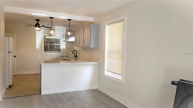 Photo - 139 S Stone St