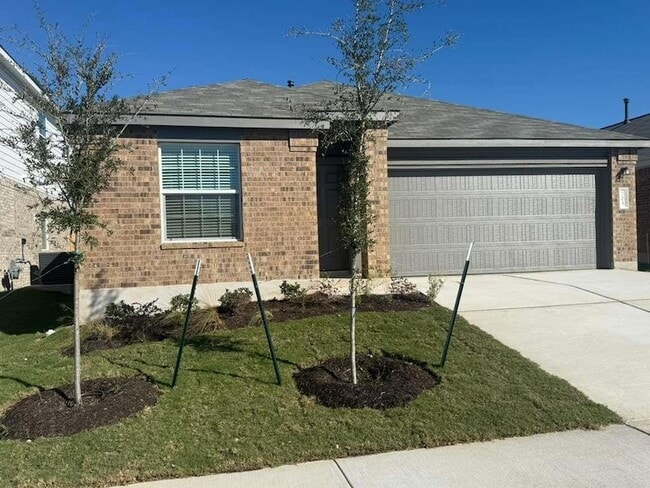 Photo - 205 Herald Dr