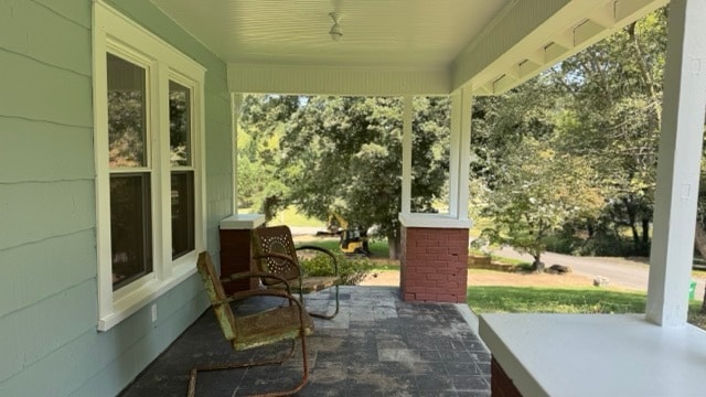 Photo - 319 Hogan Rd