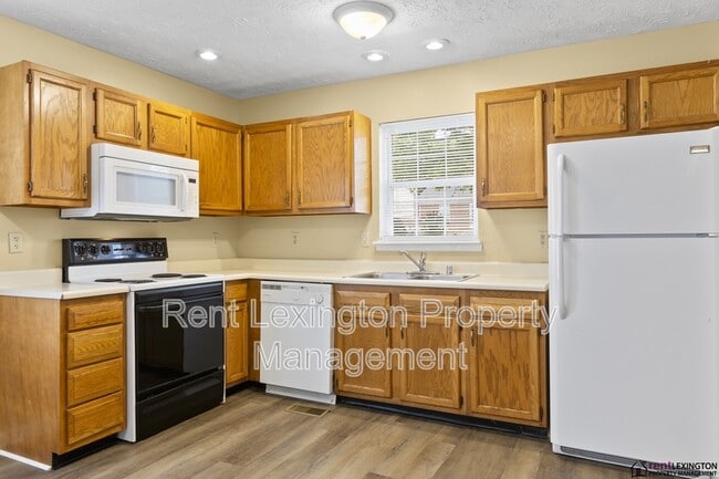 Photo - 531 Bell Pl Dr