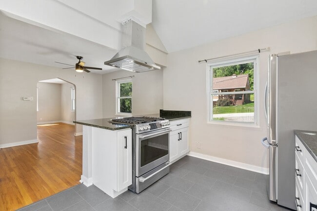 Photo - Entirely Renovated 3 bed, 1 bath in Overbrook- Brand New Kitchen and Bathroom!!