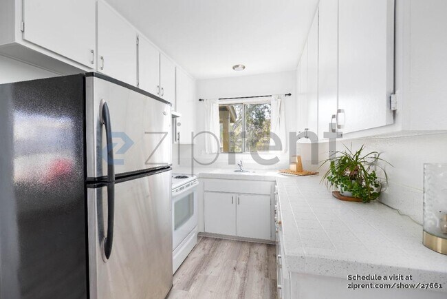 Photo - 11032 Via Parma