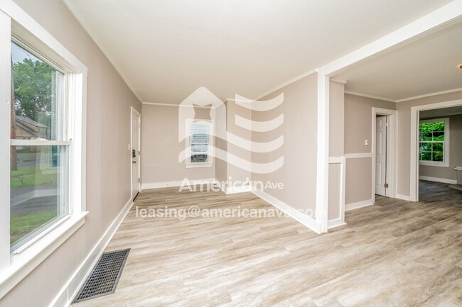 Photo - 120 Bradford St