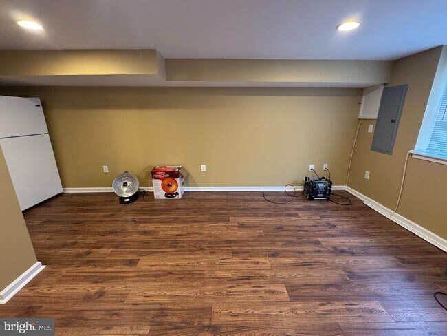 Photo - 7414 Keiffer St