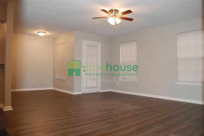 Building Photo - 1311 Tait Close