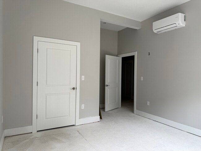 Photo - 251 Sladen St Unit 204