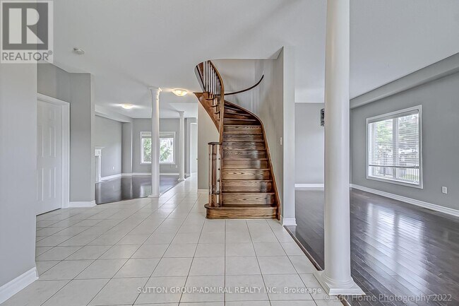 Photo - 1294 Corm St
