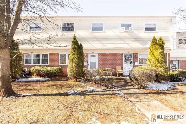 Building Photo - 234 Inza St Rental