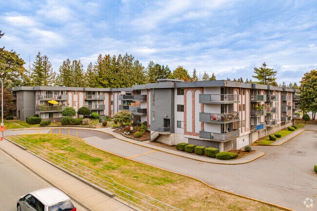 Photo - Charlotte Manor