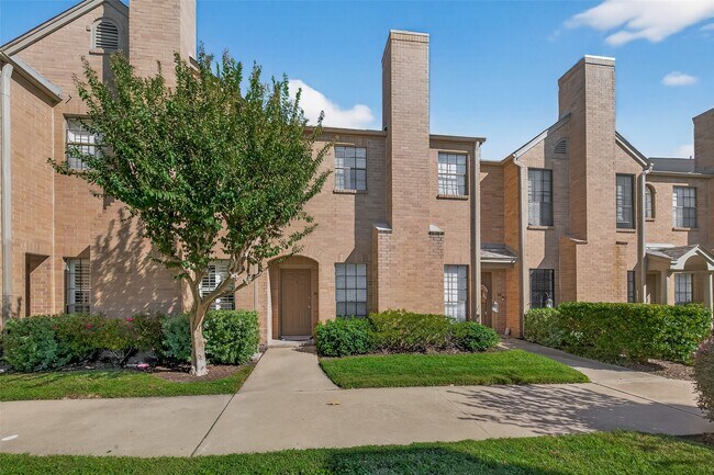 Photo - 3300 Bellefontaine St Unit 25