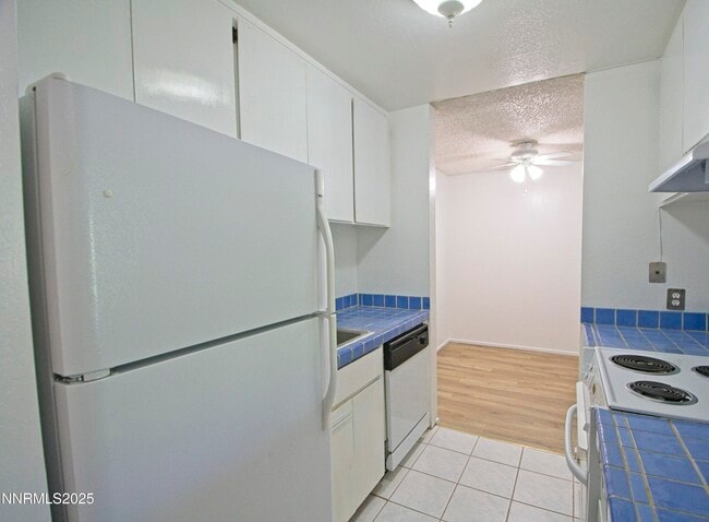 Photo - 2955 Lakeside Dr Unit 331