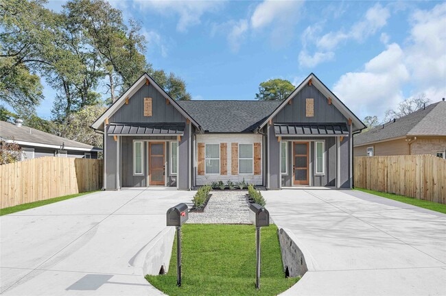 Building Photo - 6510 Bunche Dr Rental