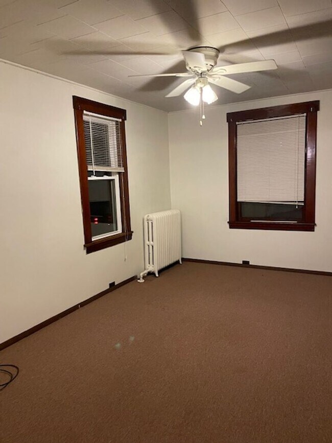 Photo - 1452-1454-1454 Franklin St