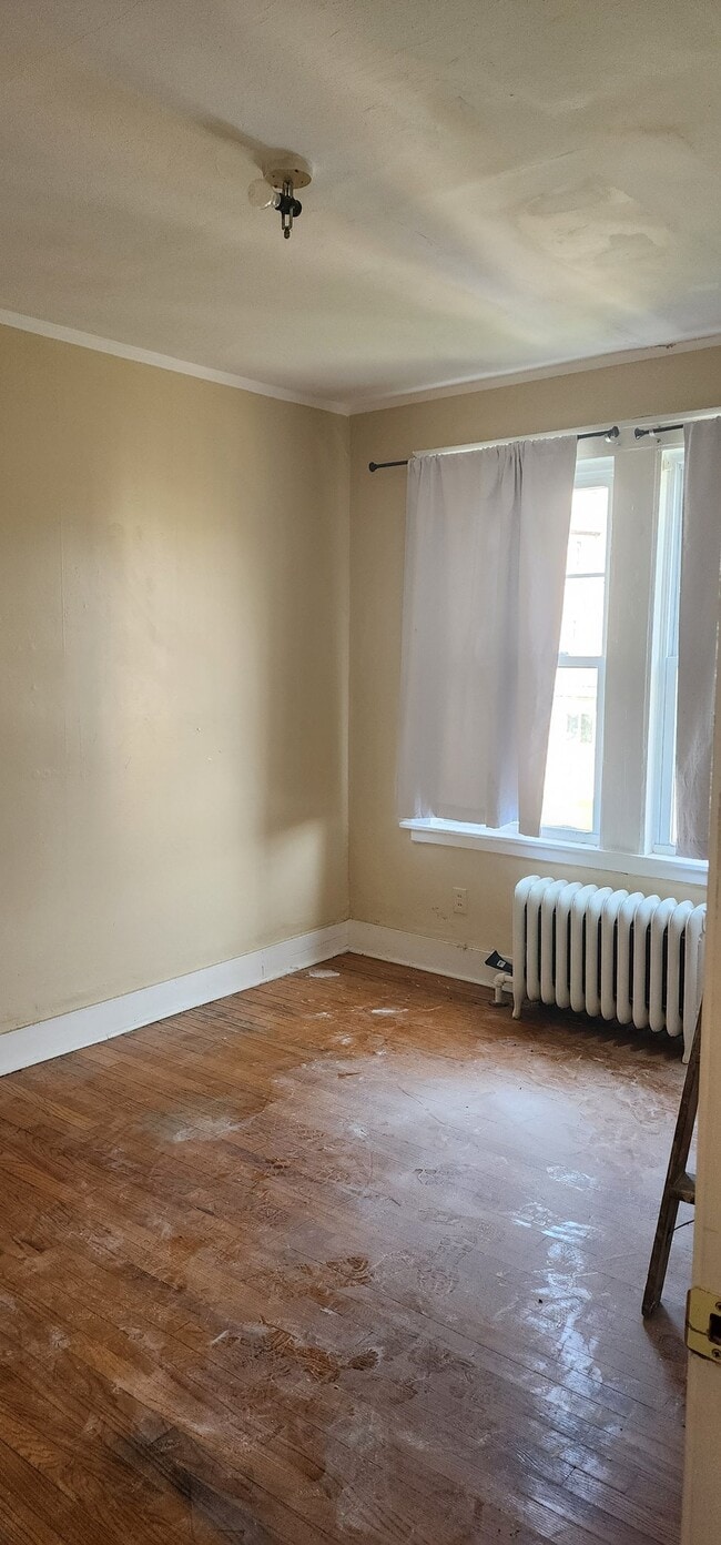 Photo - 15-17-17 Kenneth St Unit B2