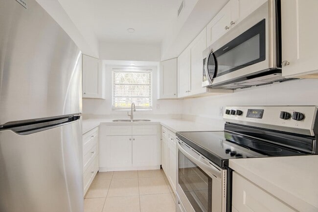 Photo - 1017 NW 30th Ct Unidad 1