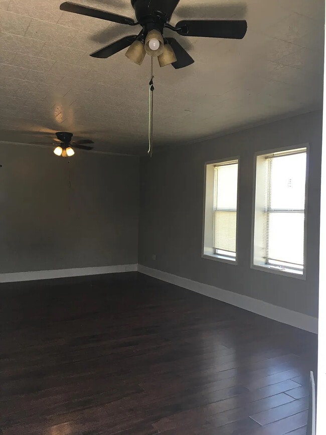 Photo - 123 Martin Luther King Jr St