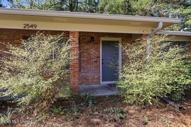 2549 Jennifer Dr