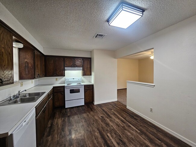 Photo - (4) Bed/(2) Bath New Flooring and Fresh Pa...