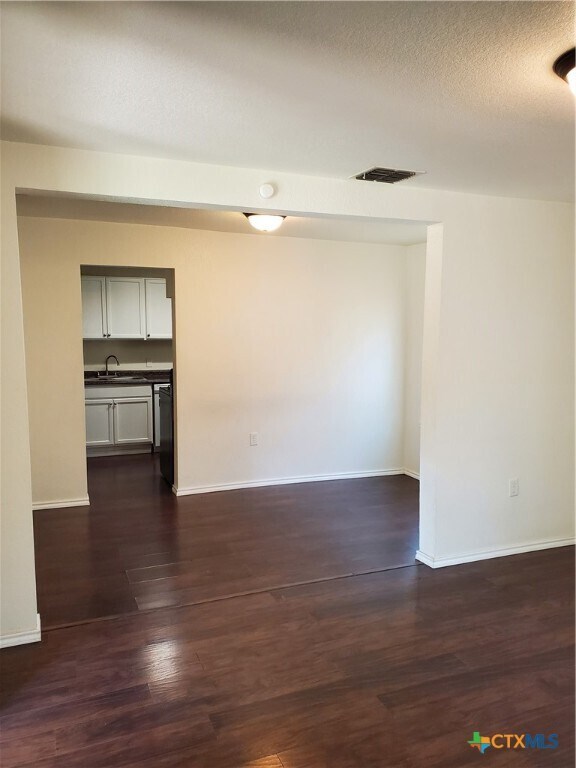 Photo - 826 N Bowie St