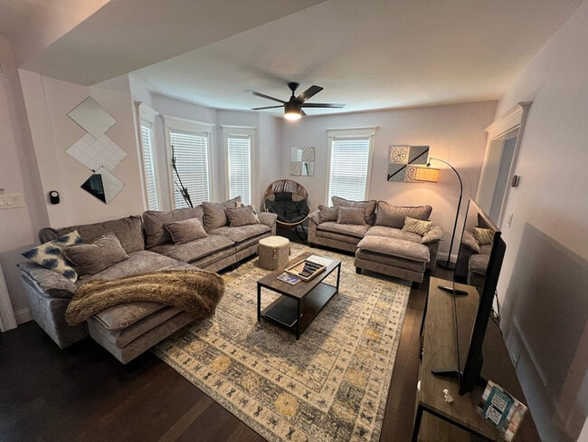 Photo - 9 Summit Ave Unit SI ID1511376P