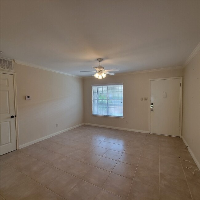 Photo - 1223 Augusta Dr Unit 12