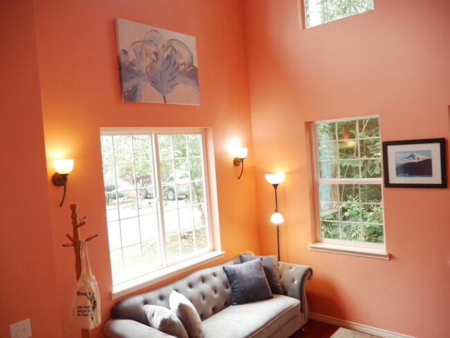 Sala de estar principal - 26115 220th Pl SE