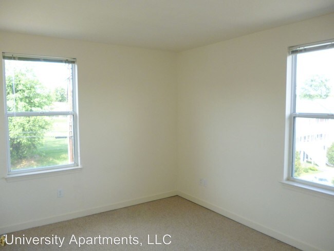 Photo - Thirteenth & John St. Apartments