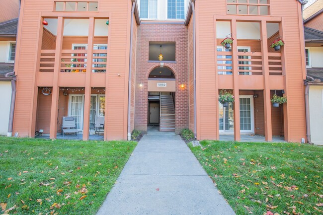 Charming 1 BR/1 BA Condo in Columbia! - Charming 1 BR/1 BA Condo in Columbia!