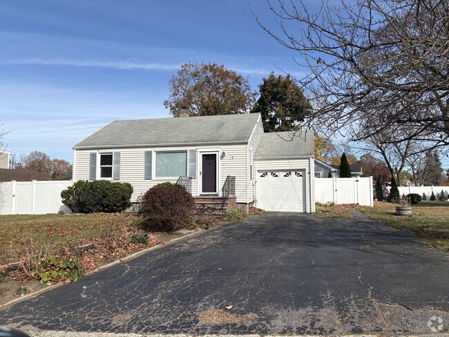 Building Photo - 15 Ambler Dr Rental