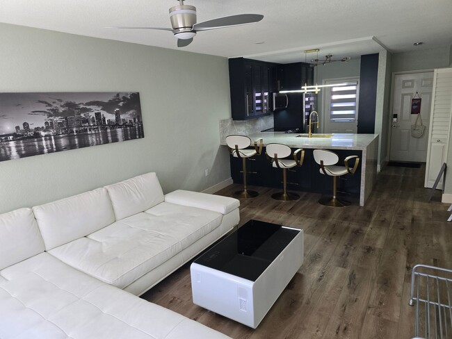 Photo - 140 Royal Palm Rd Unit Apt 206