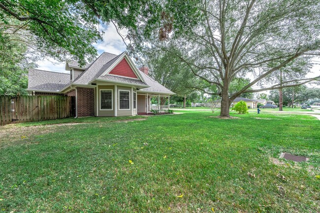 Photo - 2245 N Austin Ave