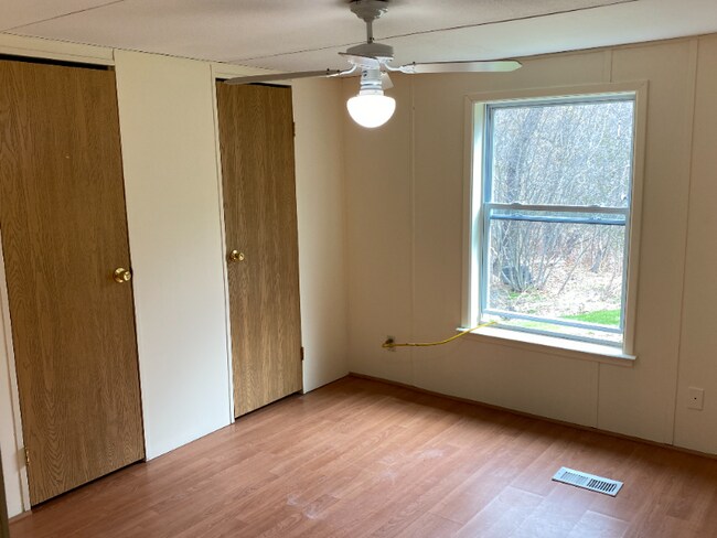 Photo - 28 Harriman Cove Rd