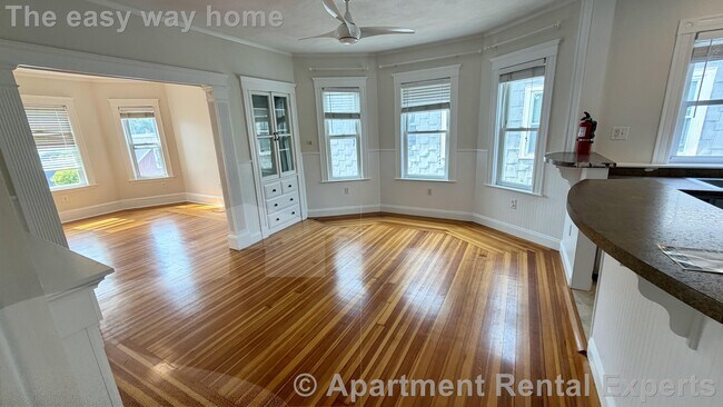 Photo - 9 Ashland St Unit #3