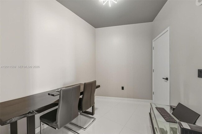 Photo - 851 NE 1st Ave Unit 4303