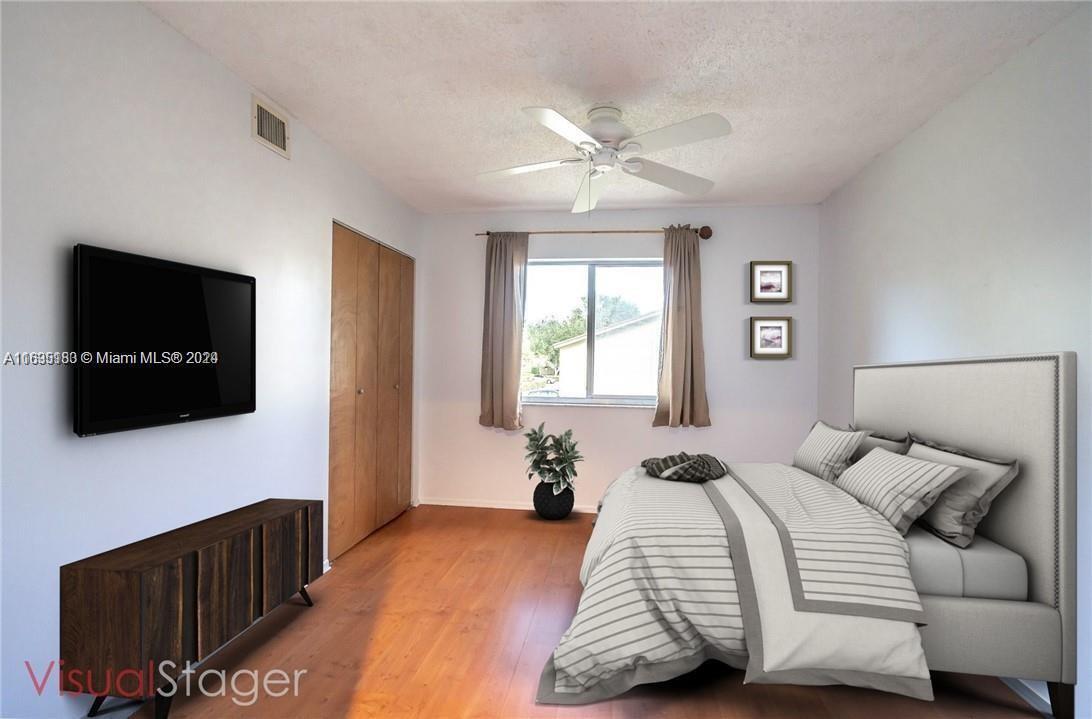 Photo - 114 Gardens Dr Unit 202