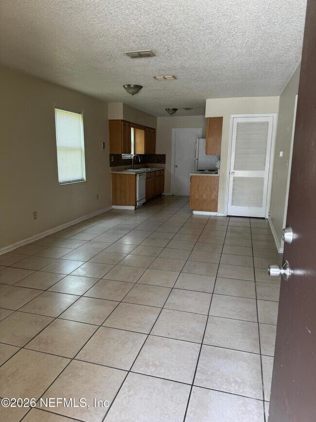 Photo - 8632 Mc Glothlin St