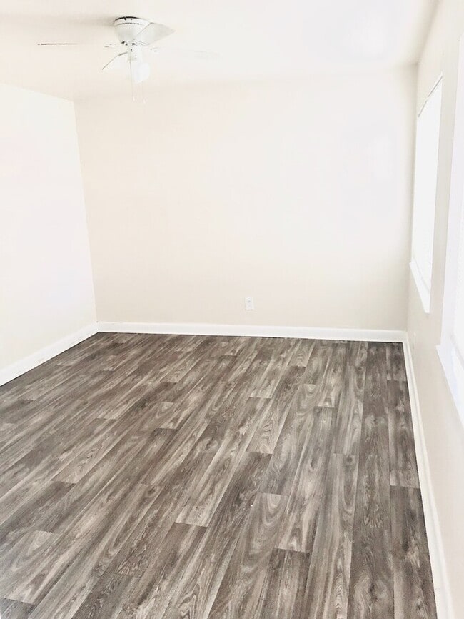 Photo - Classic 1 Bedroom Apartment in Historic Do...