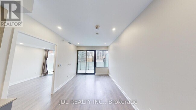 Photo - 161 Roehampton Ave Unité 703