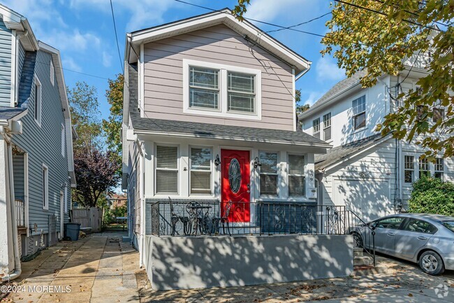 Building Photo - 909 Heck St Rental