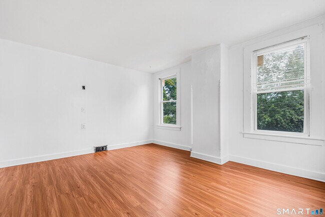 175 Division St Unit 1