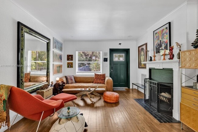 Photo - 435 NE 86th St House