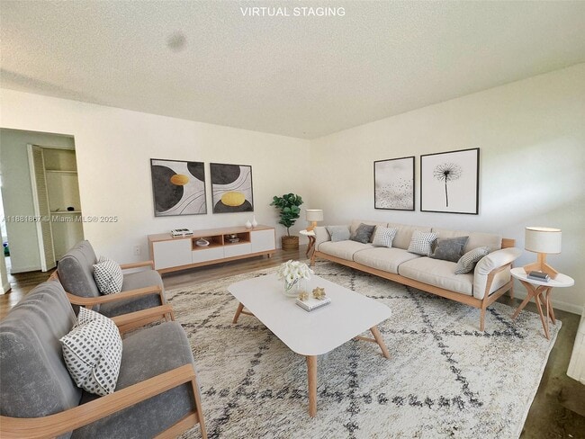 Photo - 1755 NE 116th Rd Unidad 9