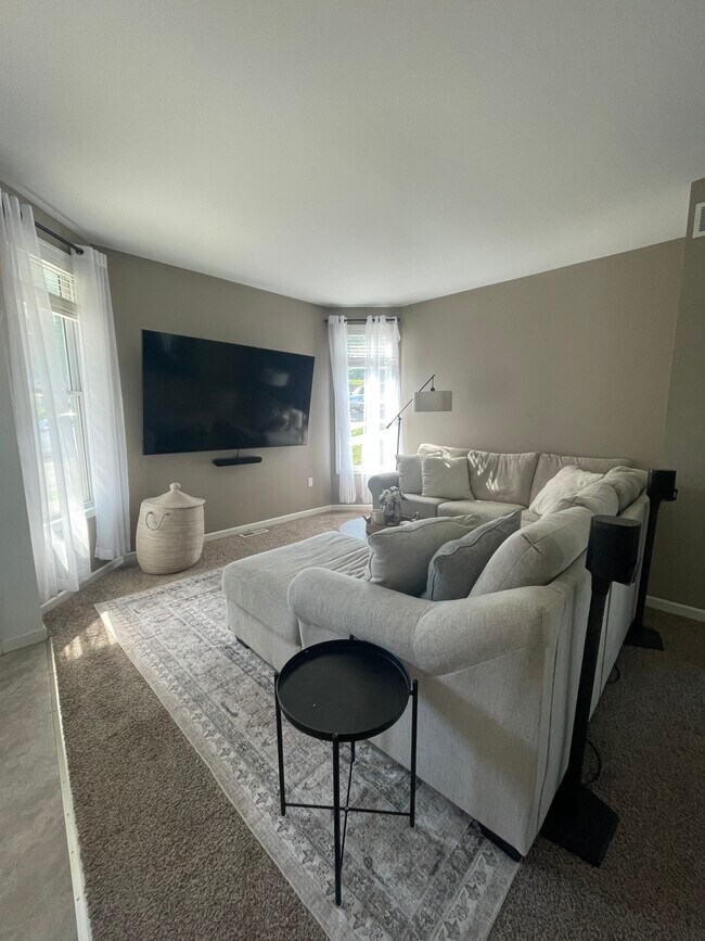 920 Center Pl Unit 922